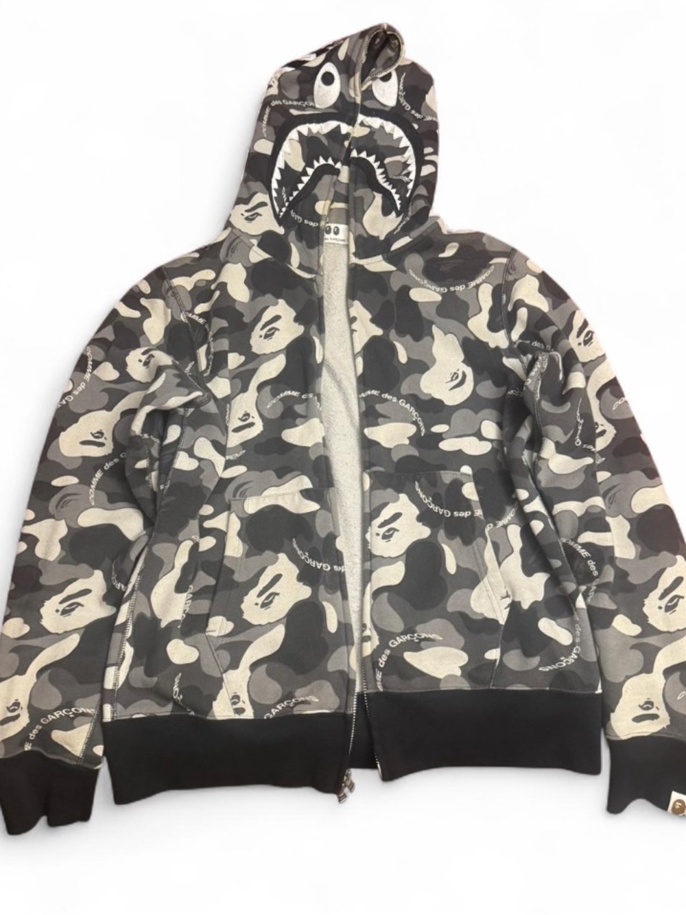 Comme des Garcons x Bape Osaka Men’s Black & Gray Camo Shark FullZip Hoodie